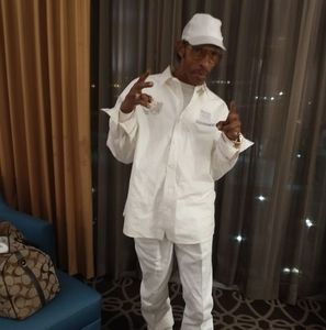 Meet your Posher, Fredrick